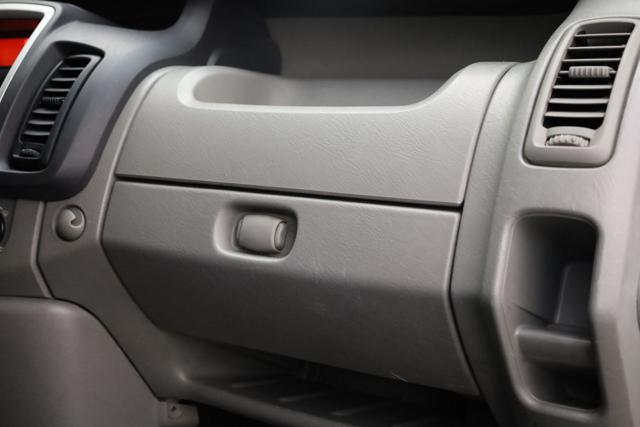 RENAULT Trafic 2.0 dCi/115 Passenger 8 Posti