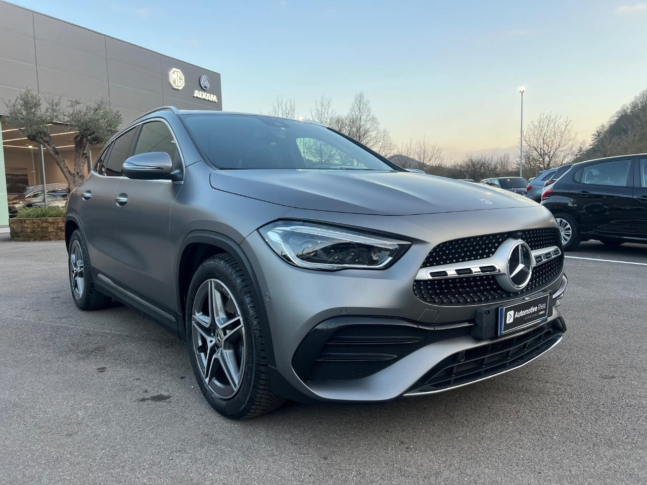MERCEDES-BENZ GLA 220 d Automatic 4Matic Premium