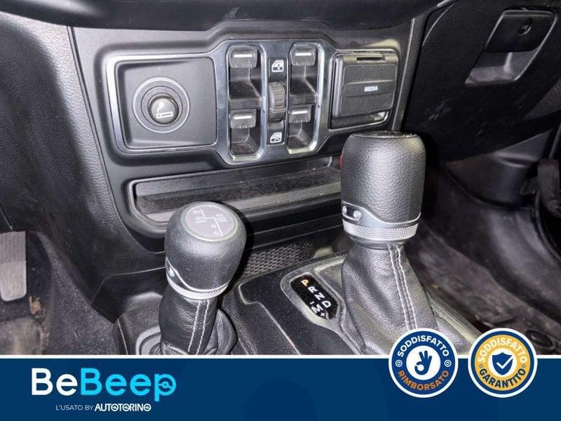 Jeep Wrangler UNLIMITED 2.0 TURBO SAHARA AUTO