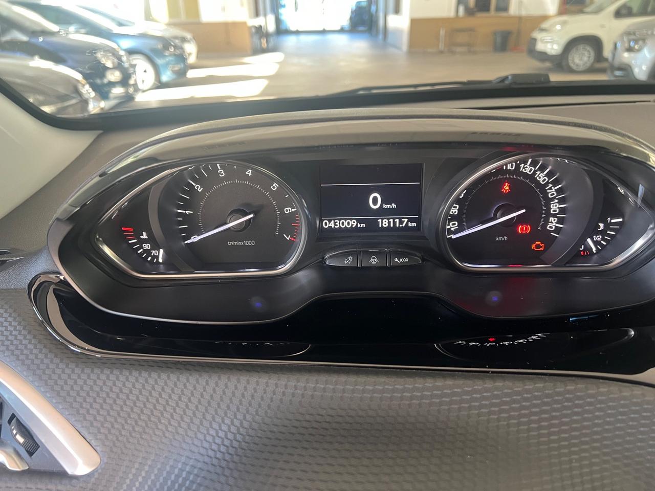 Peugeot 2008 PureTech Turbo 110 S&S Black Matt