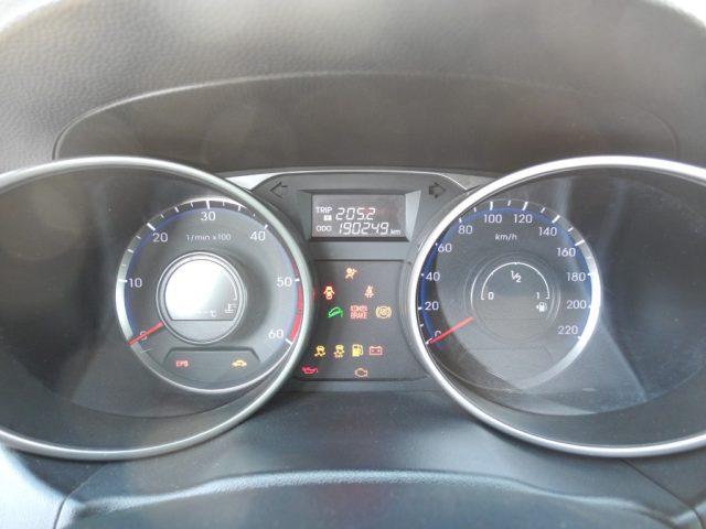 HYUNDAI iX35 2.0 CRDi 2WD 135cv - OK NEOPATENTATI -"DA VETRINA"