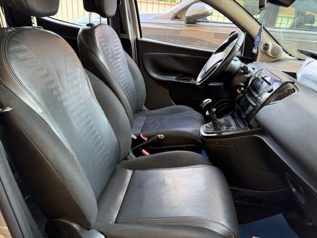 LANCIA Ypsilon 0.9 TwinAir 85 CV 5 porte S&S Platinum
