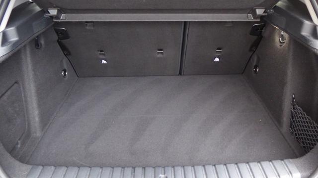 BMW 118 d 5p. Business Advantage