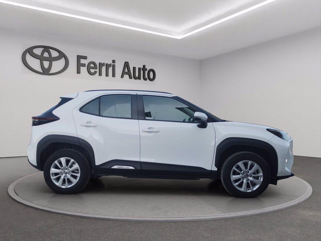 TOYOTA Yaris cross 1.5h active fwd 115cv e-cvt del 2025