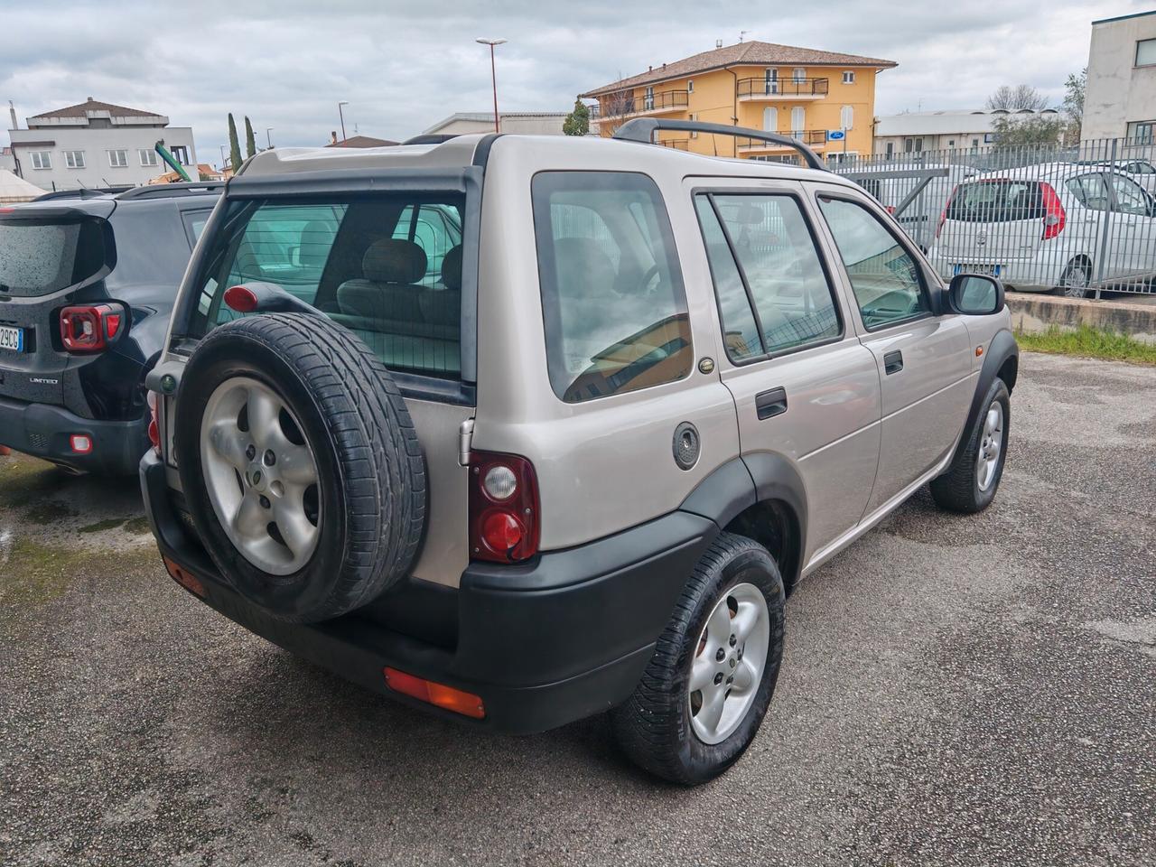 Land Rover Freelander 2.0 TD cat Station Wagon XE