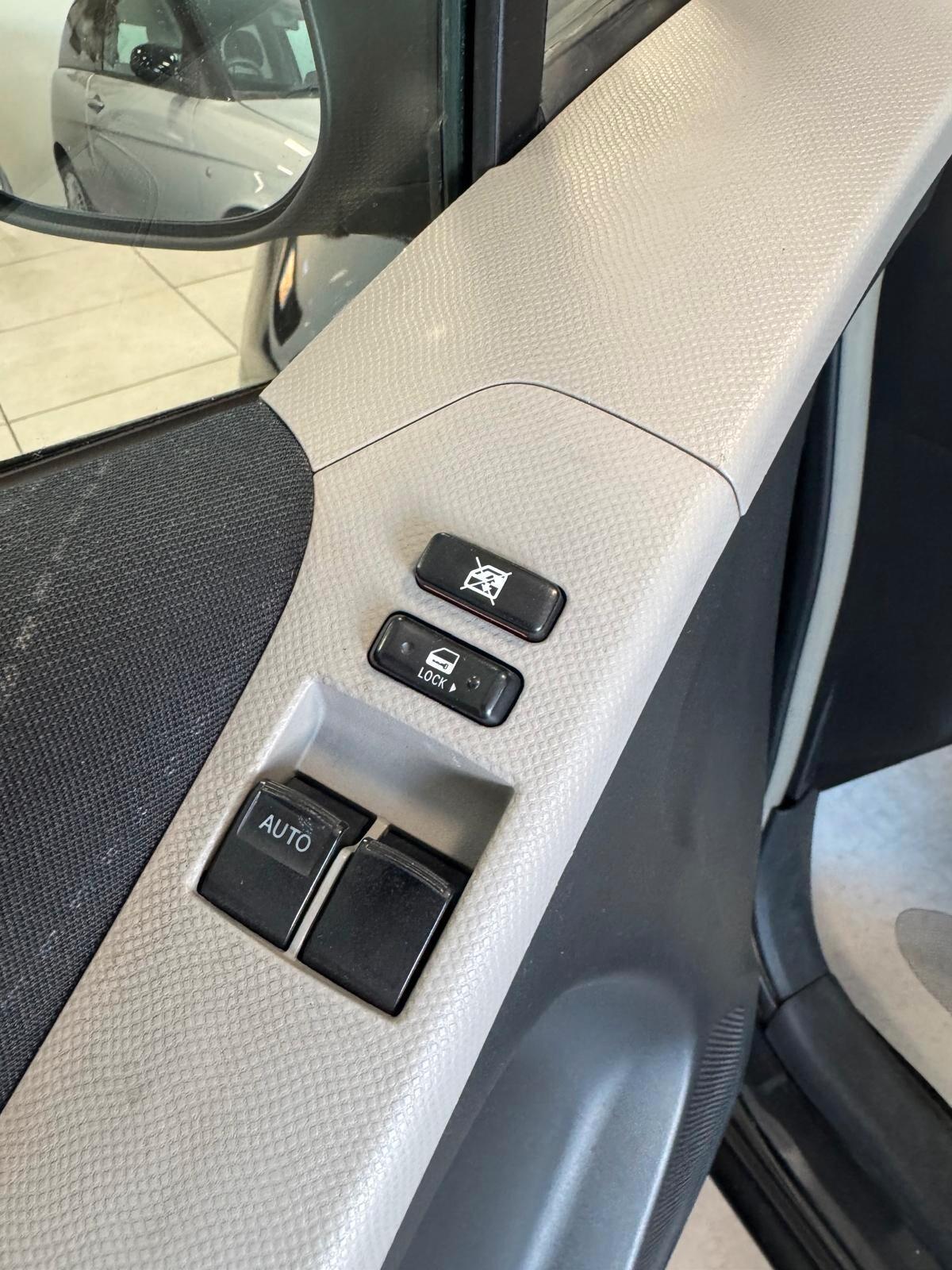 Toyota Yaris 1.3 BENZINA 5P NEOPATENTATI 2007