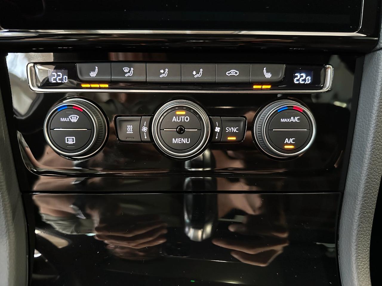 Volkswagen Golf GTI 2.0 tsi Performance DSG-LED-19"-Tetto-DCC-Dynaudio-FULL