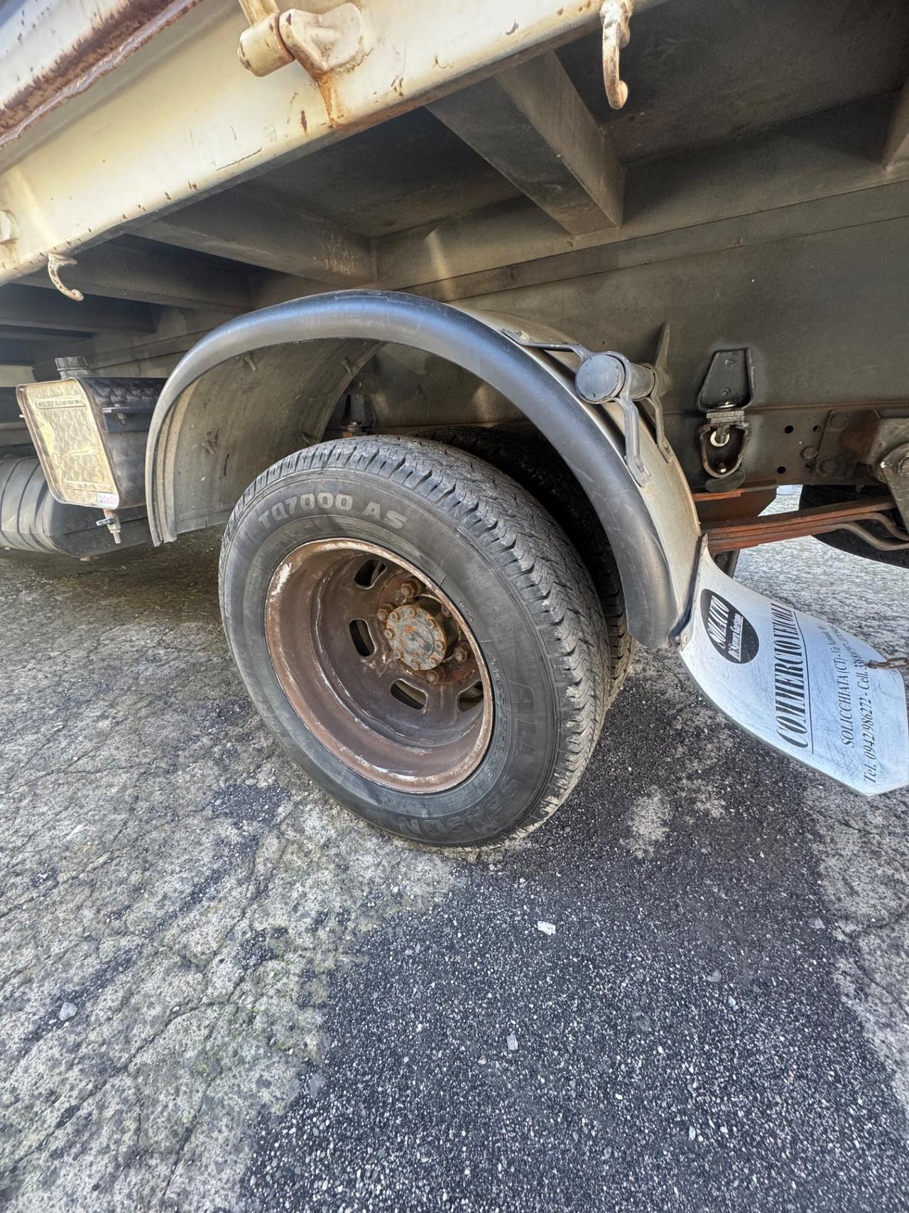 Iveco Daily 35c13 ribaltabile tre laterale anno 2004