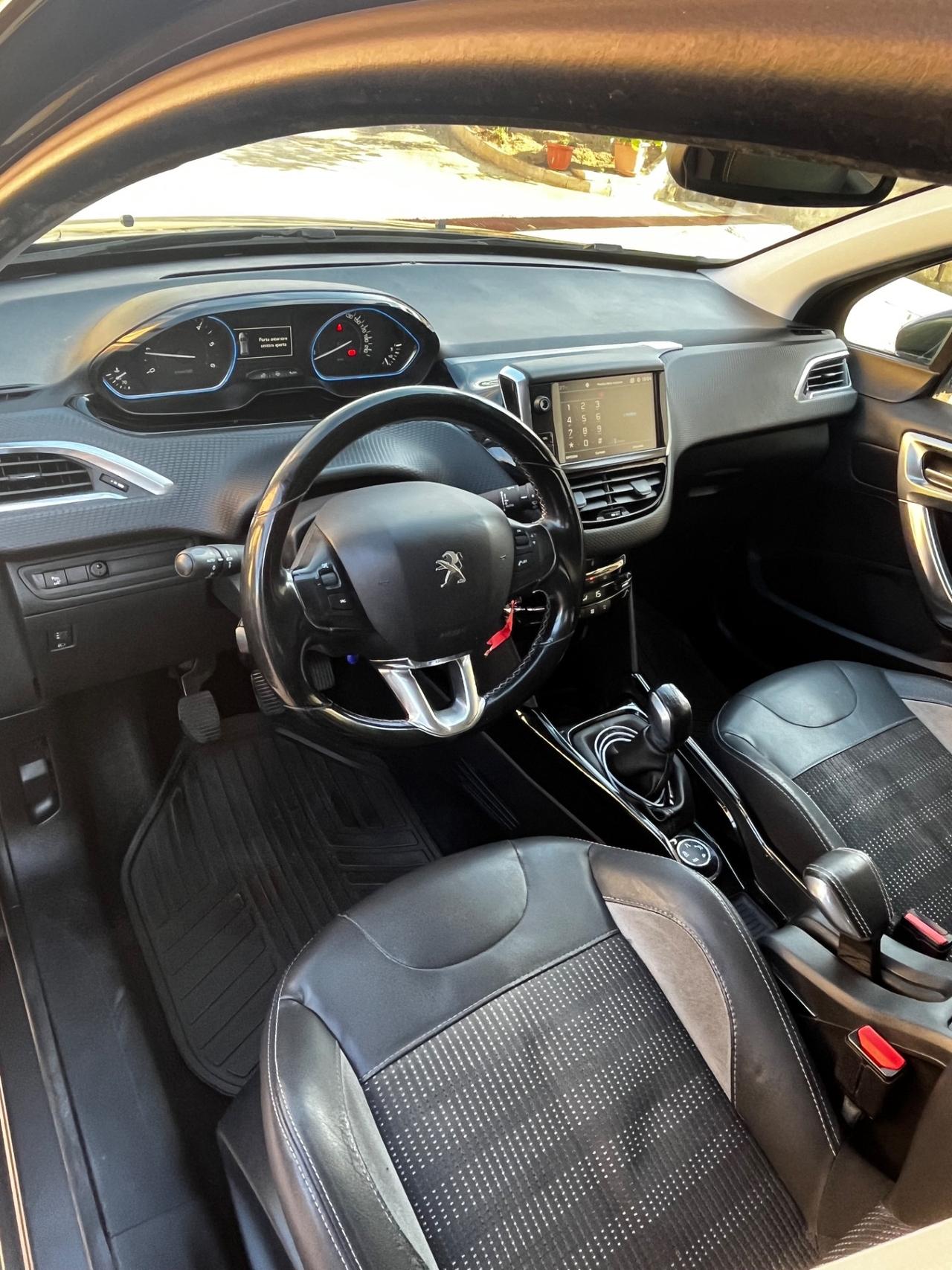 Peugeot 2008 BlueHDi 100 S&S Allure