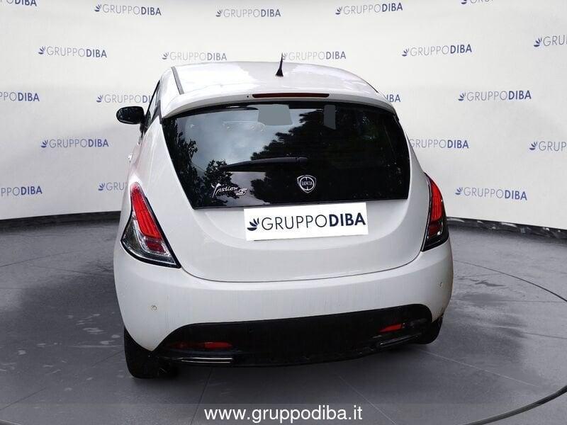 Lancia Ypsilon III 2011 Benzina 0.9 t.air S MomoDesign s&s 85cv dfn E6
