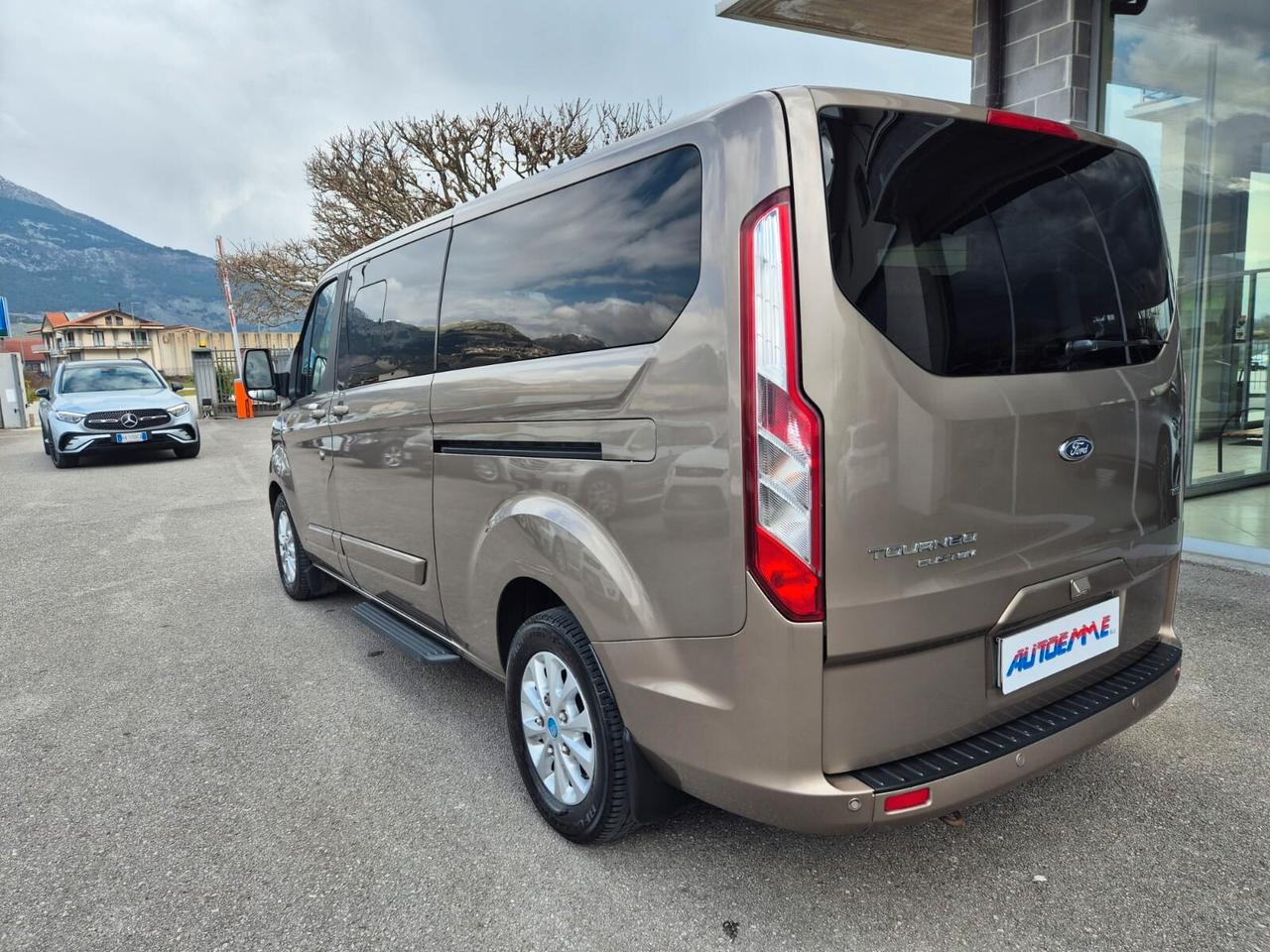 Ford Tourneo Custom 310 2.0 TDCi 170CV PC Titanium