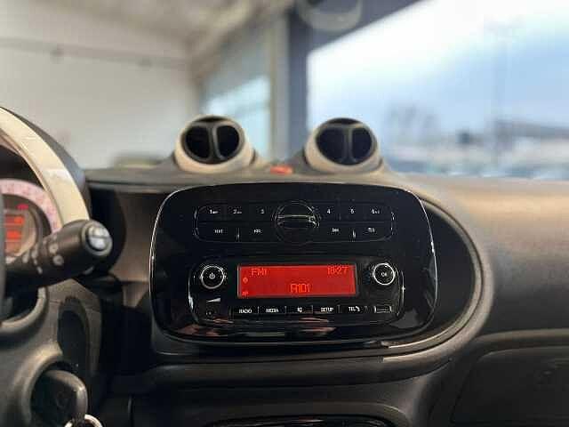 Smart forfour 70 1.0 twinamic Youngster