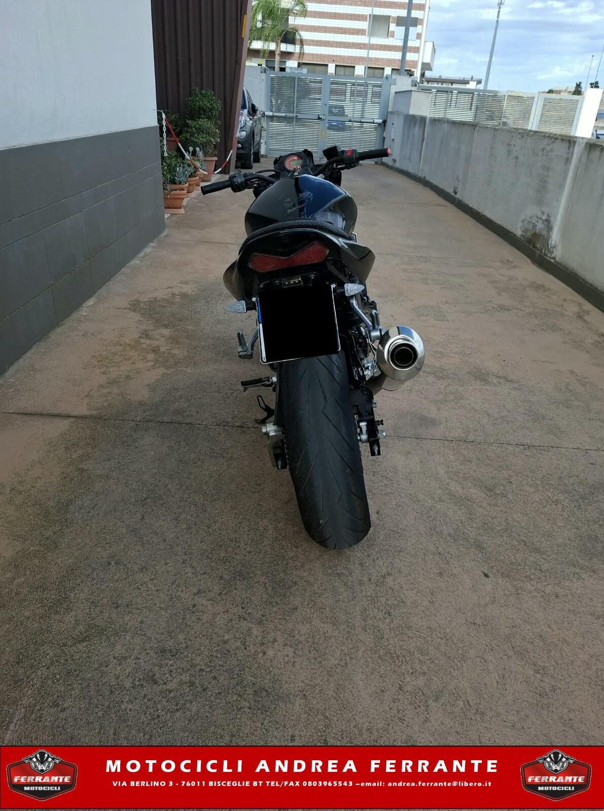 Kawasaki ZR 750