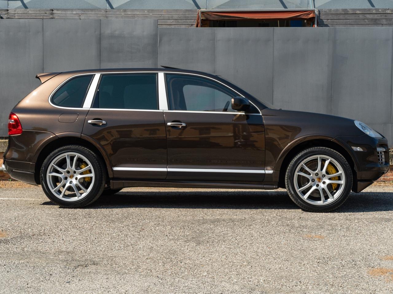 Porsche Cayenne 4.8 Turbo S