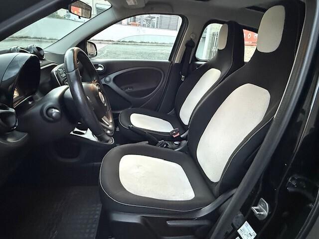 Smart ForFour 1.0 FIDATY Limited Edition 887/1000