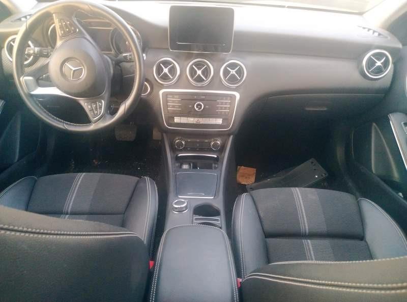 Mercedes-benz A 180 A 180 d Premium