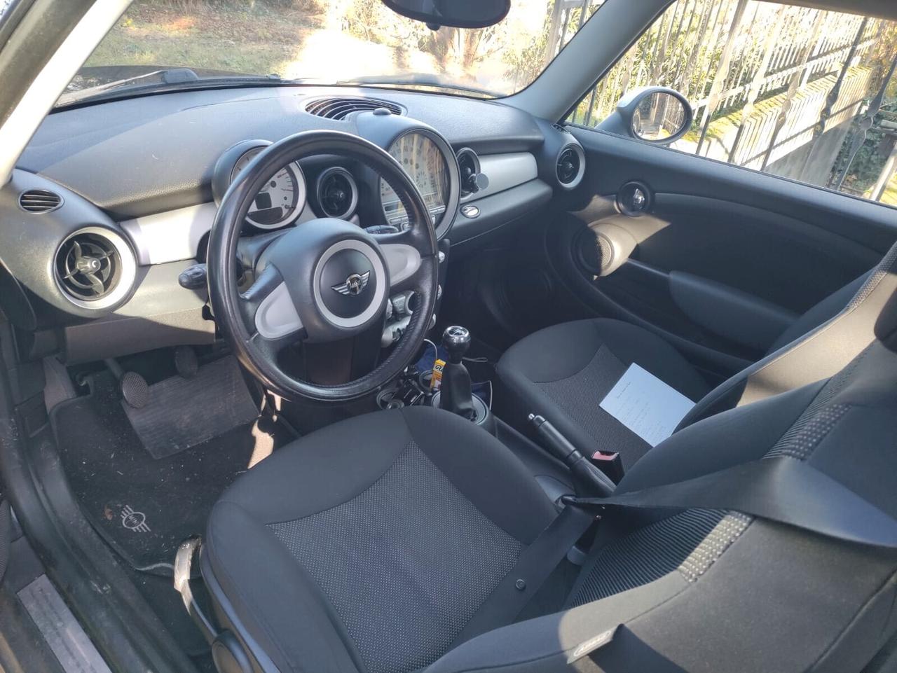 Mini 1.6 16V One D