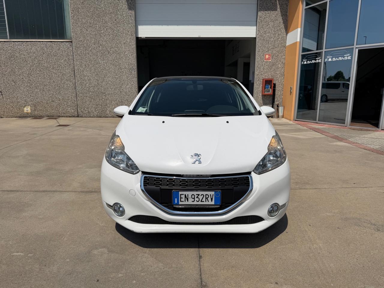 Peugeot 208 1.4 HDi 68 CV 5 porte Access