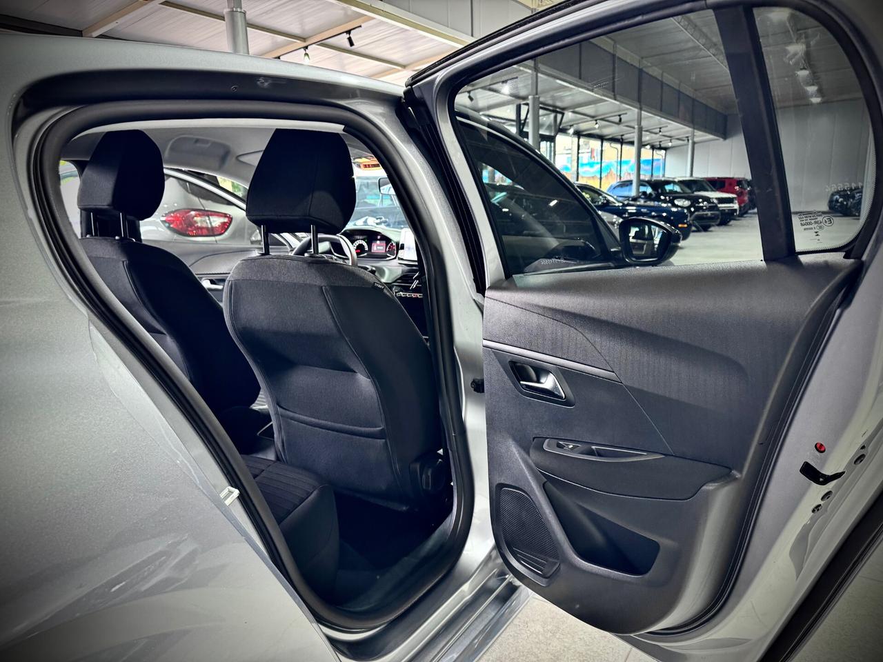 Peugeot 208 1.2 75CV PureTech Active Pack