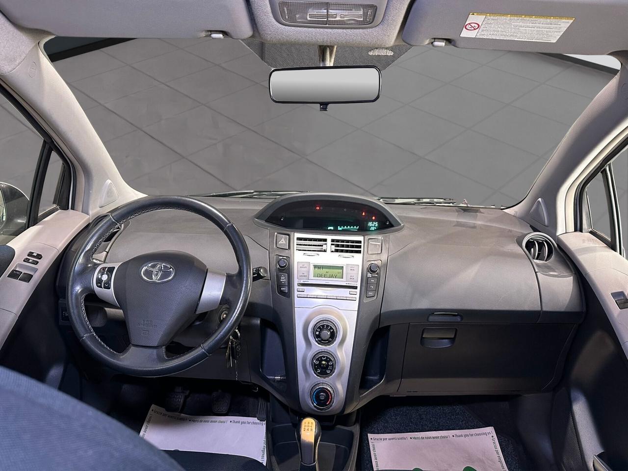 Toyota Yaris 1.0 5 porte Sol