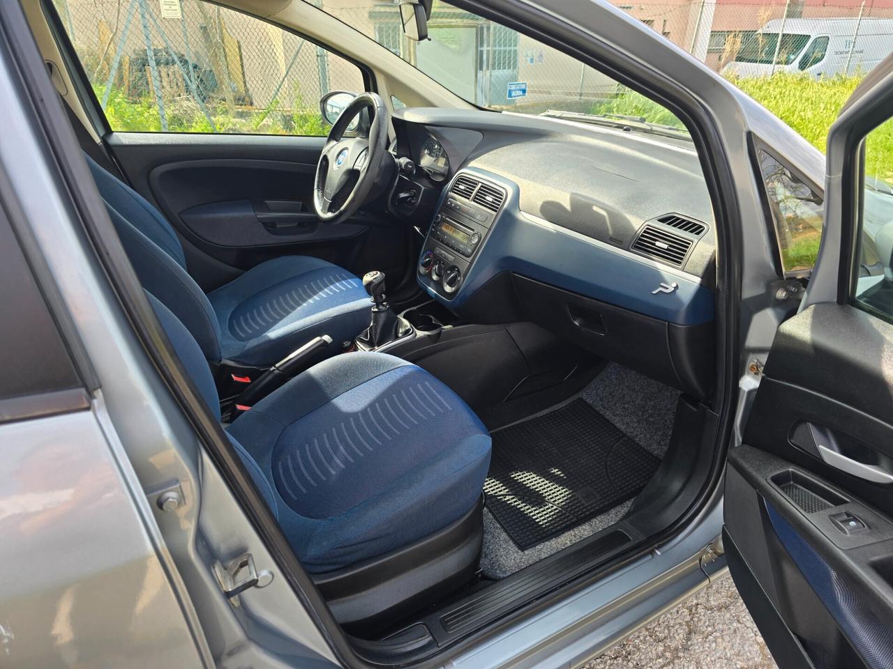 FIAT GRANDE PUNTO 1.2 BENZINA con GARANZIA NEOPATENTATI