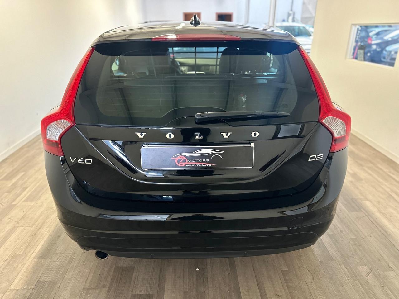 Volvo V60 D2 Momentum EURO 6