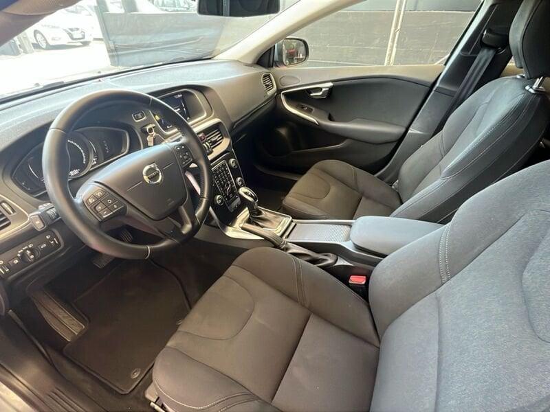 Volvo V40 D2 Geartronic Kinetic