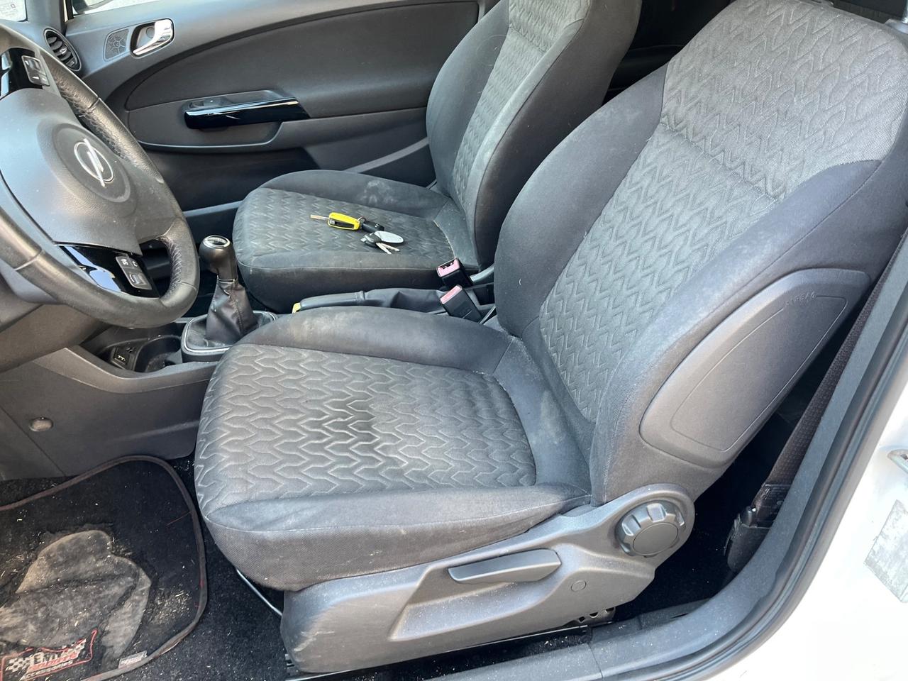 Opel Corsa 1.2 3 porte Edition