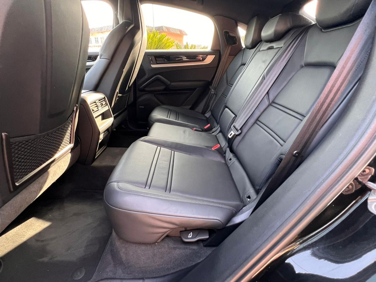 PORSCHE CAYENNE COUPE' 3.0 V6 TIPTRONIC 353CV