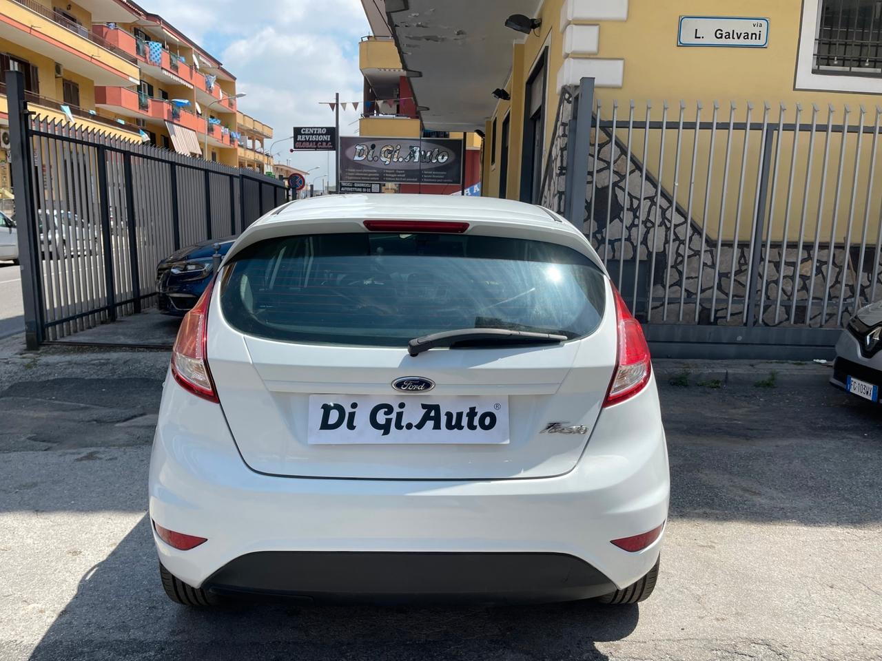 Ford Fiesta 1.4 5 porte GPL Business