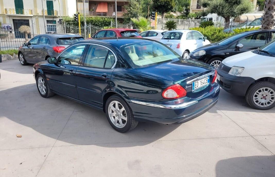 Jaguar X-Type 2 litri V6 24V cat - 80.000 KM