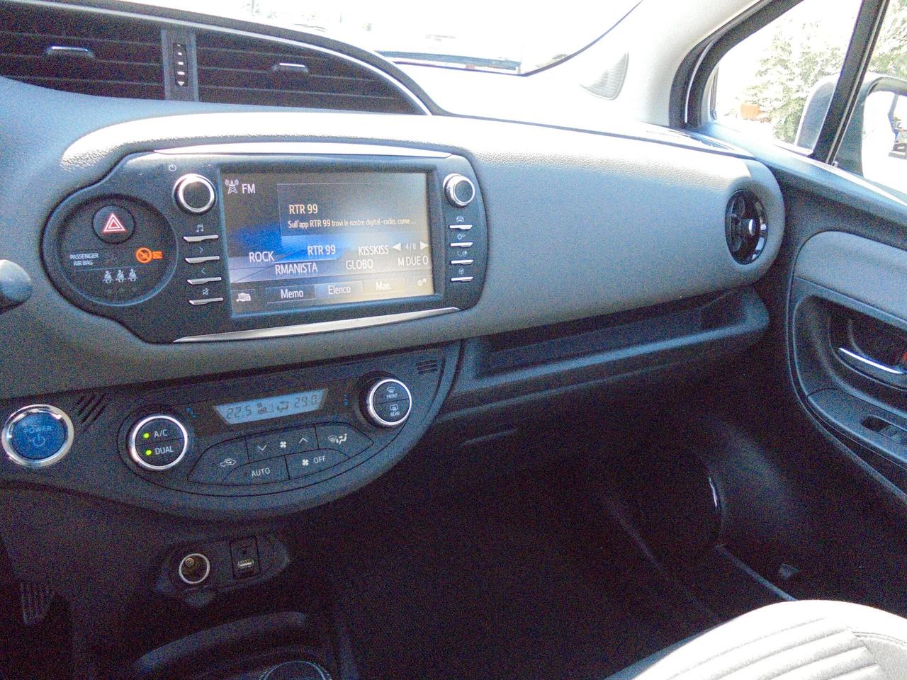 Toyota Yaris 1.5 Hybrid 5 porte Business