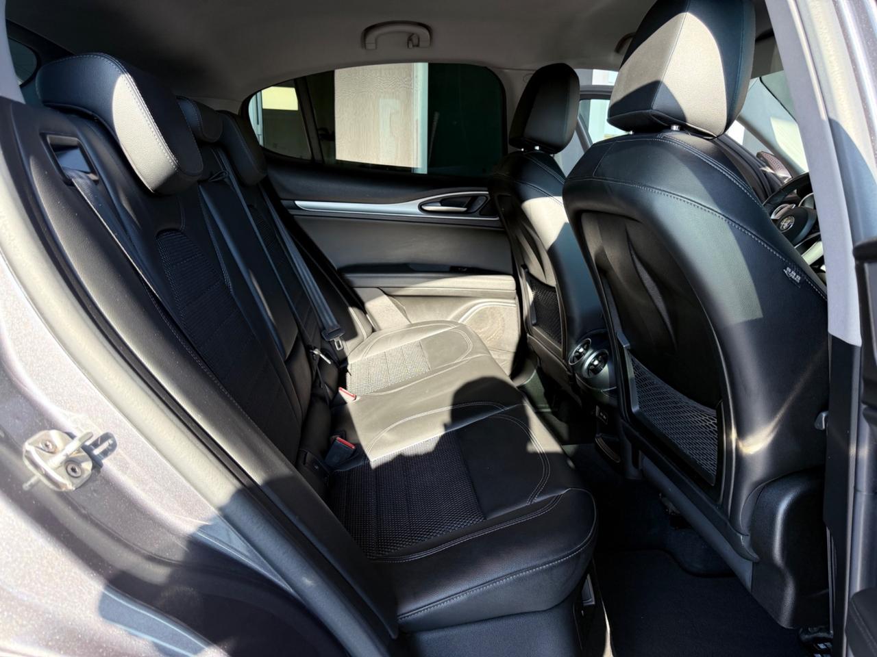 Alfa Romeo Stelvio 2.2 Turbodiesel 210 CV AT8 Q4 Super