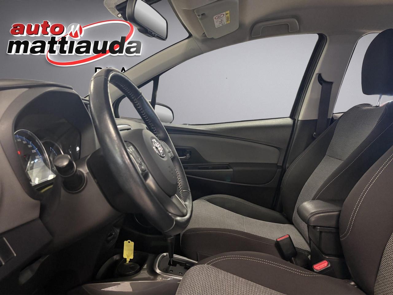 Toyota Yaris 5p 1.5h Active my16