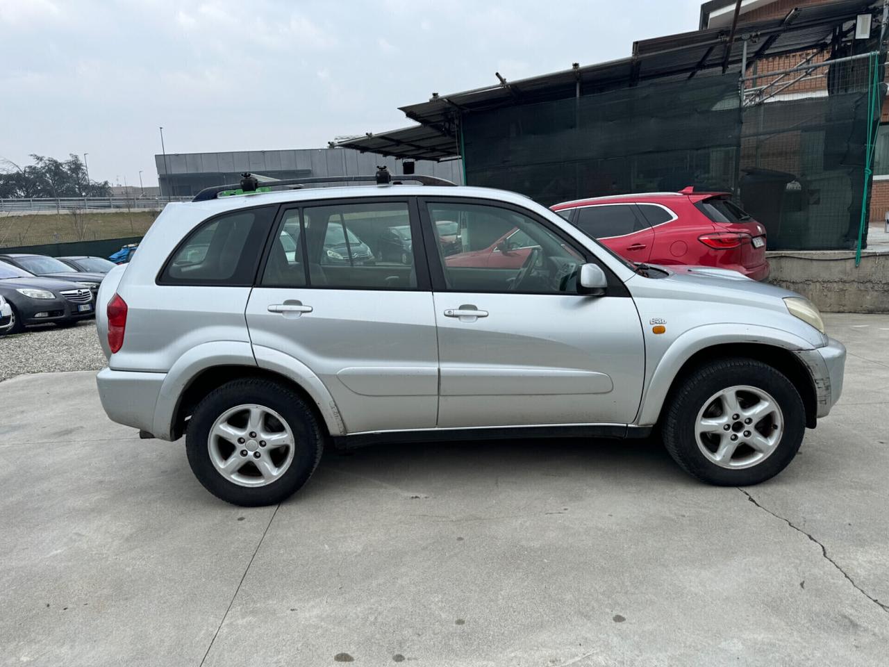 Toyota RAV 4 RAV4 2.0 Tdi D-4D cat 5 porte con gancio traino