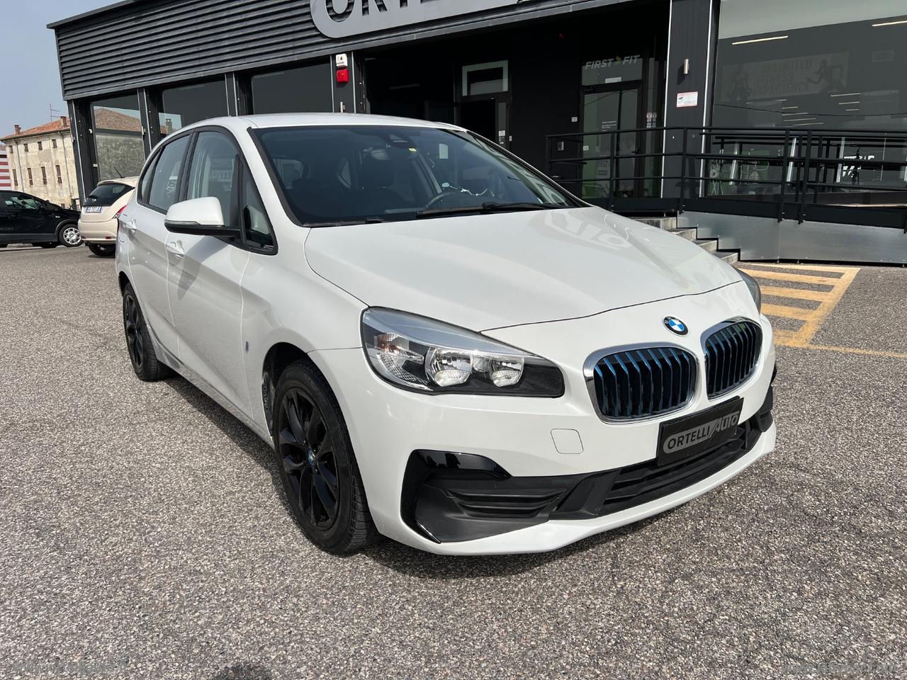 BMW 225xe Active Tourer iPerf.Advantage aut.