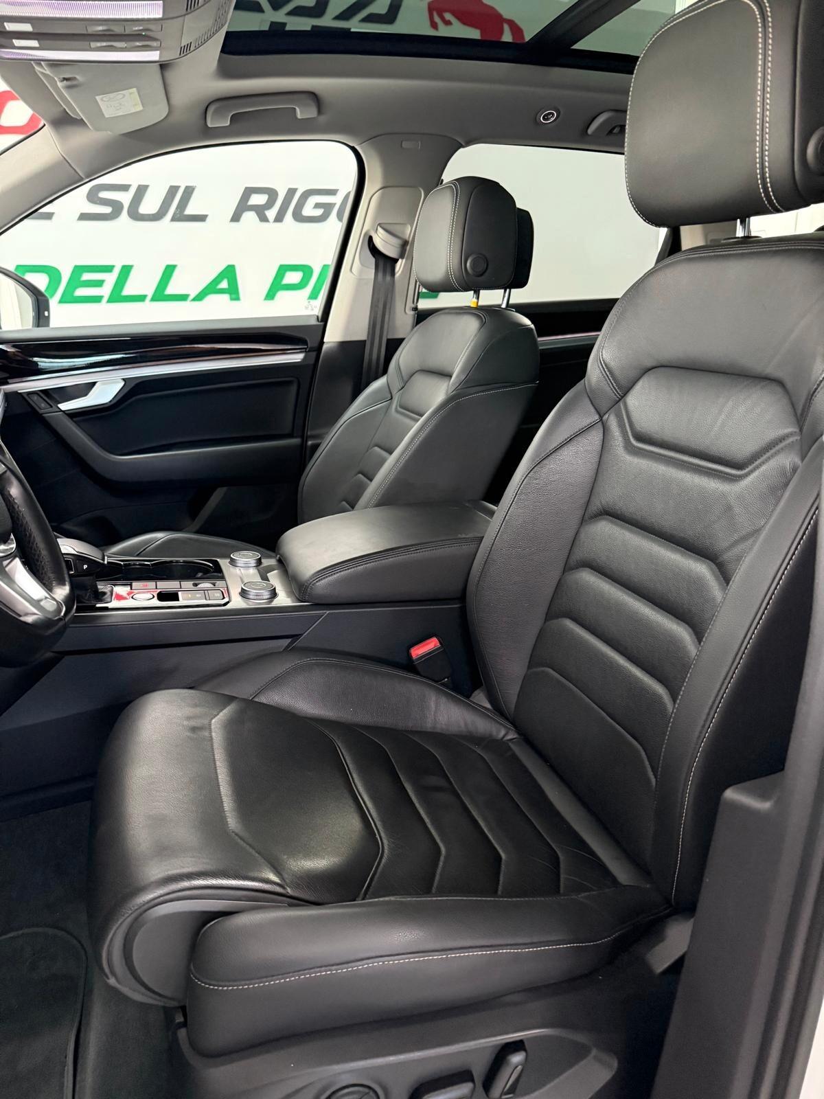 Volkswagen Touareg 3.0 V6 TDI SCR Advanced
