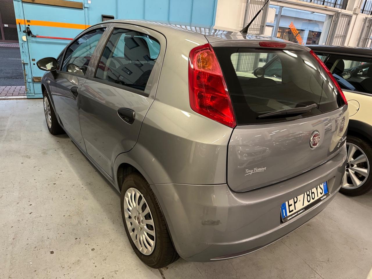 Fiat Punto 1.2 8V 5 porte Lounge - solo 19000km - Autonavigli