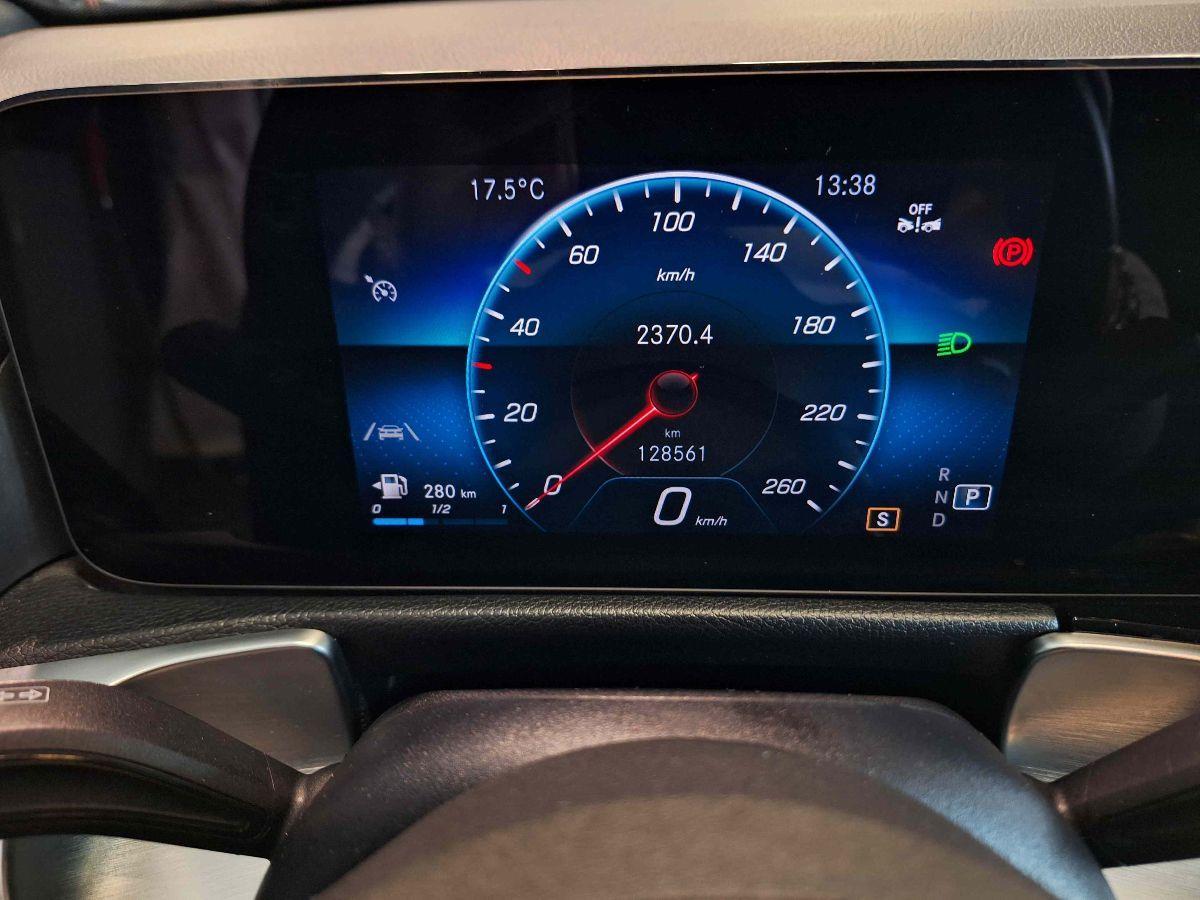 MERCEDES GLB 200 d auto 7posti - RETRO-CAM - LED - GAR.24 MESI