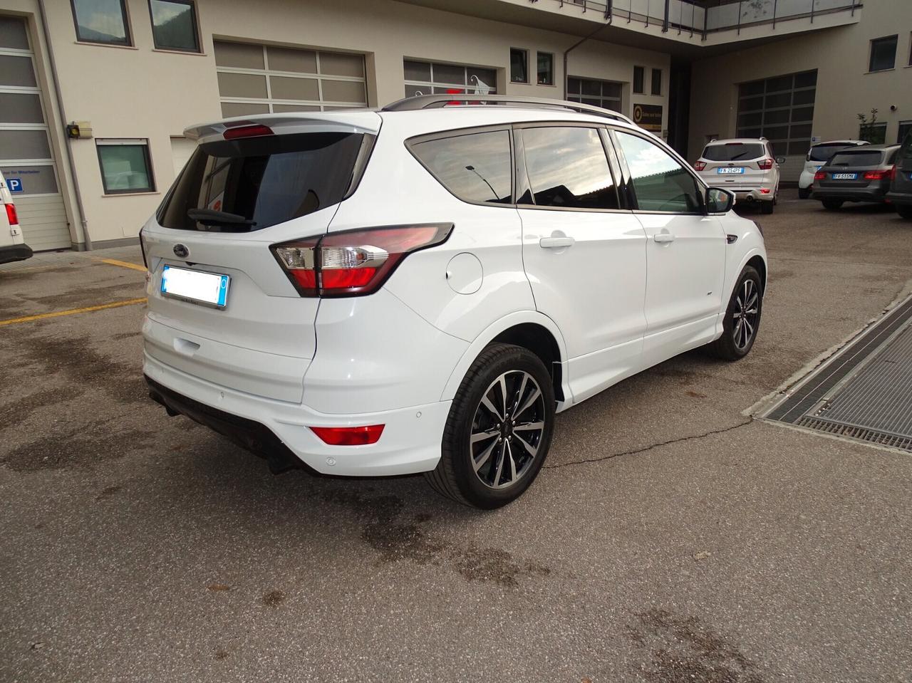 Ford Kuga 2.0 TDCI 150 CV S&S 4WD Powershift ST-Line