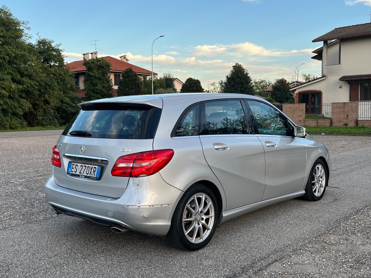 Mercedes-benz B 180 CDI 2013 - PREMIUM —-