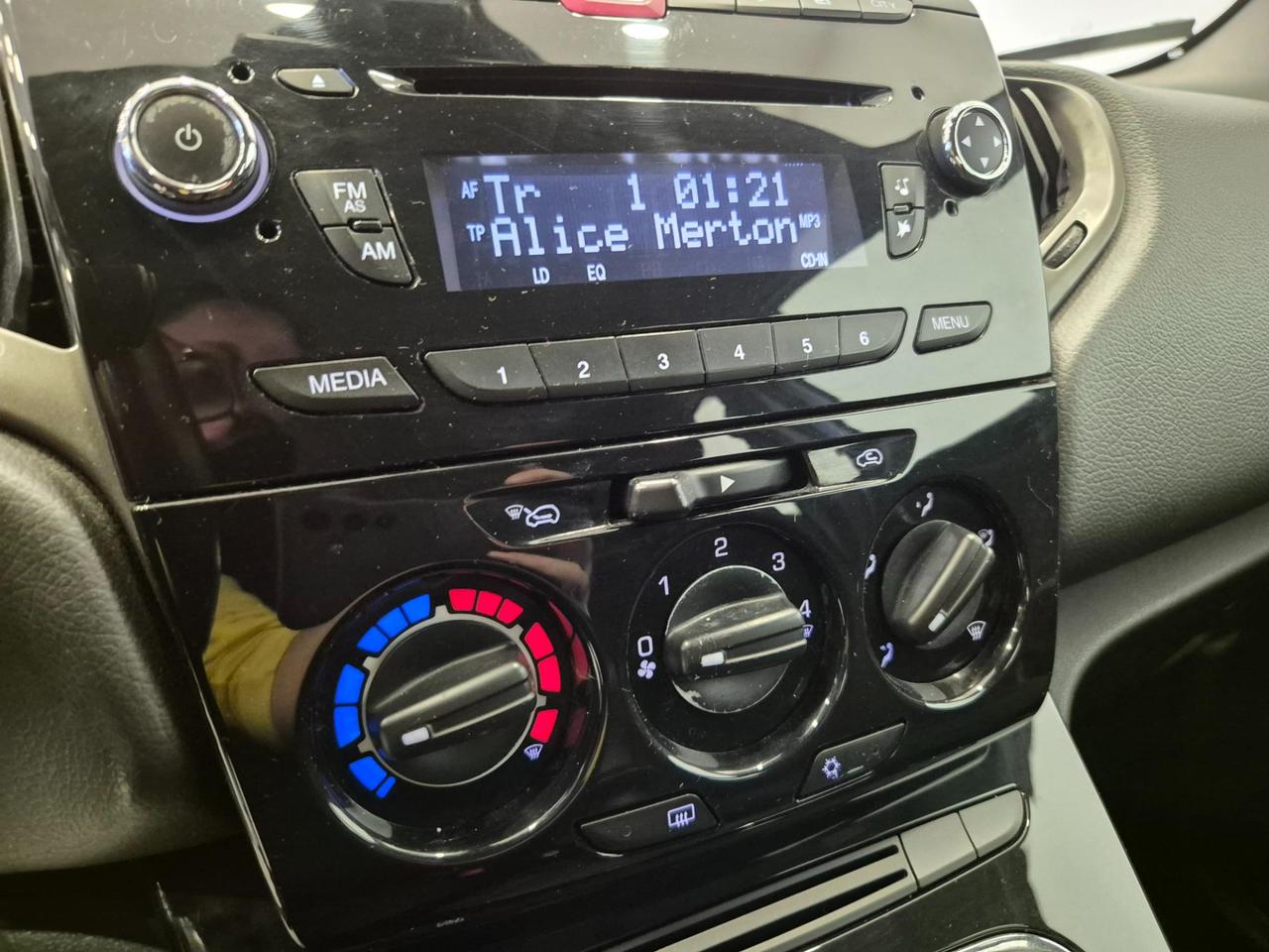 Lancia Ypsilon 5p 1.2 Silver 69cv - NEOPATENTATI - UNIPROPRIETARIO - Clima - Radio CD