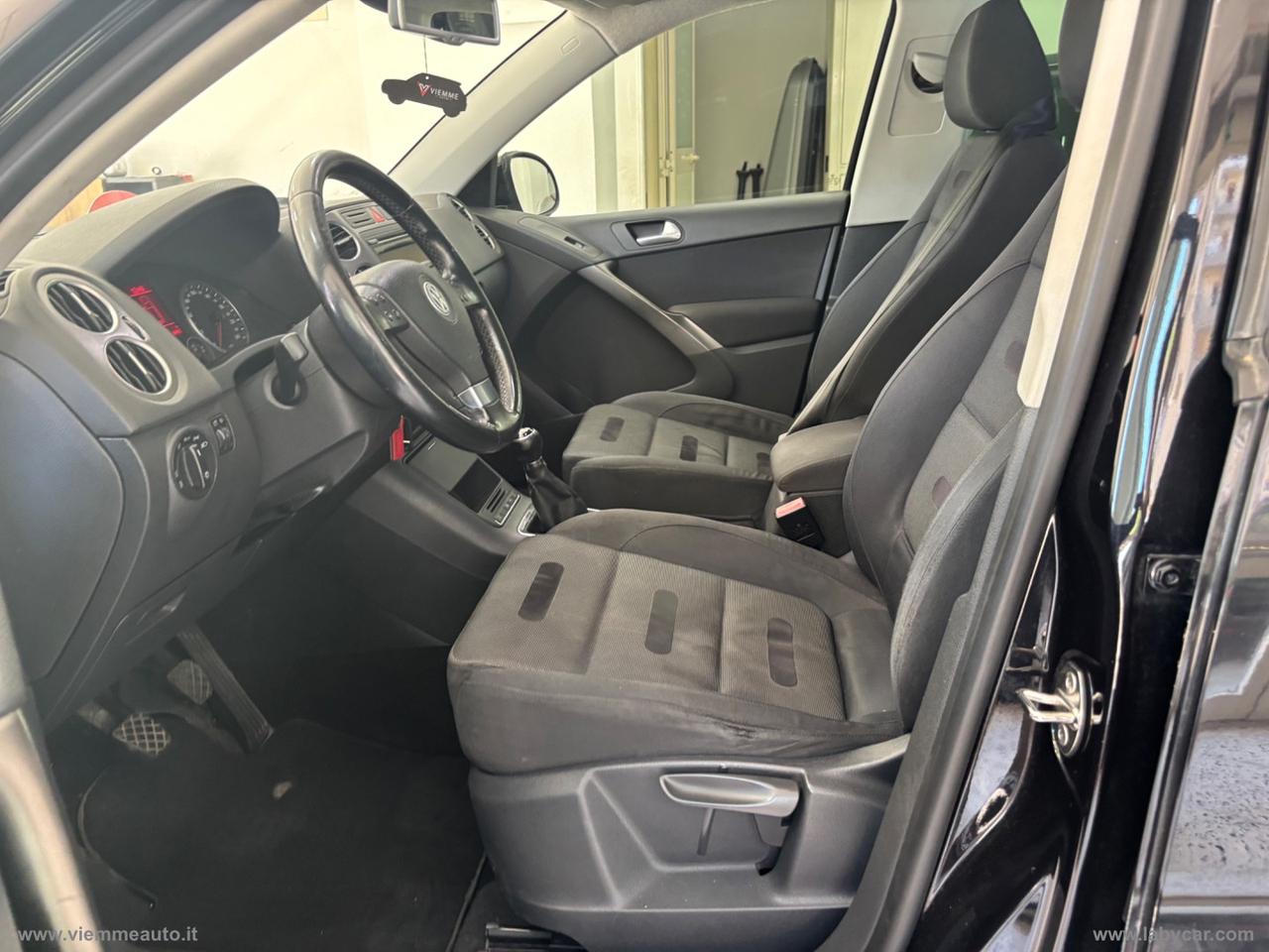 VOLKSWAGEN Tiguan 2.0 16V TDI Sport & Style