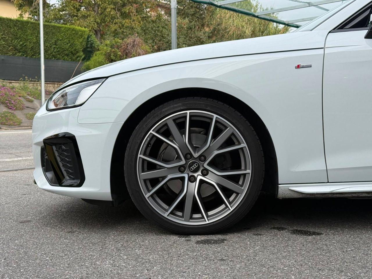 Audi A4 Avant 35 2.0 tdi mhev S Line edition 163cv s-tronic