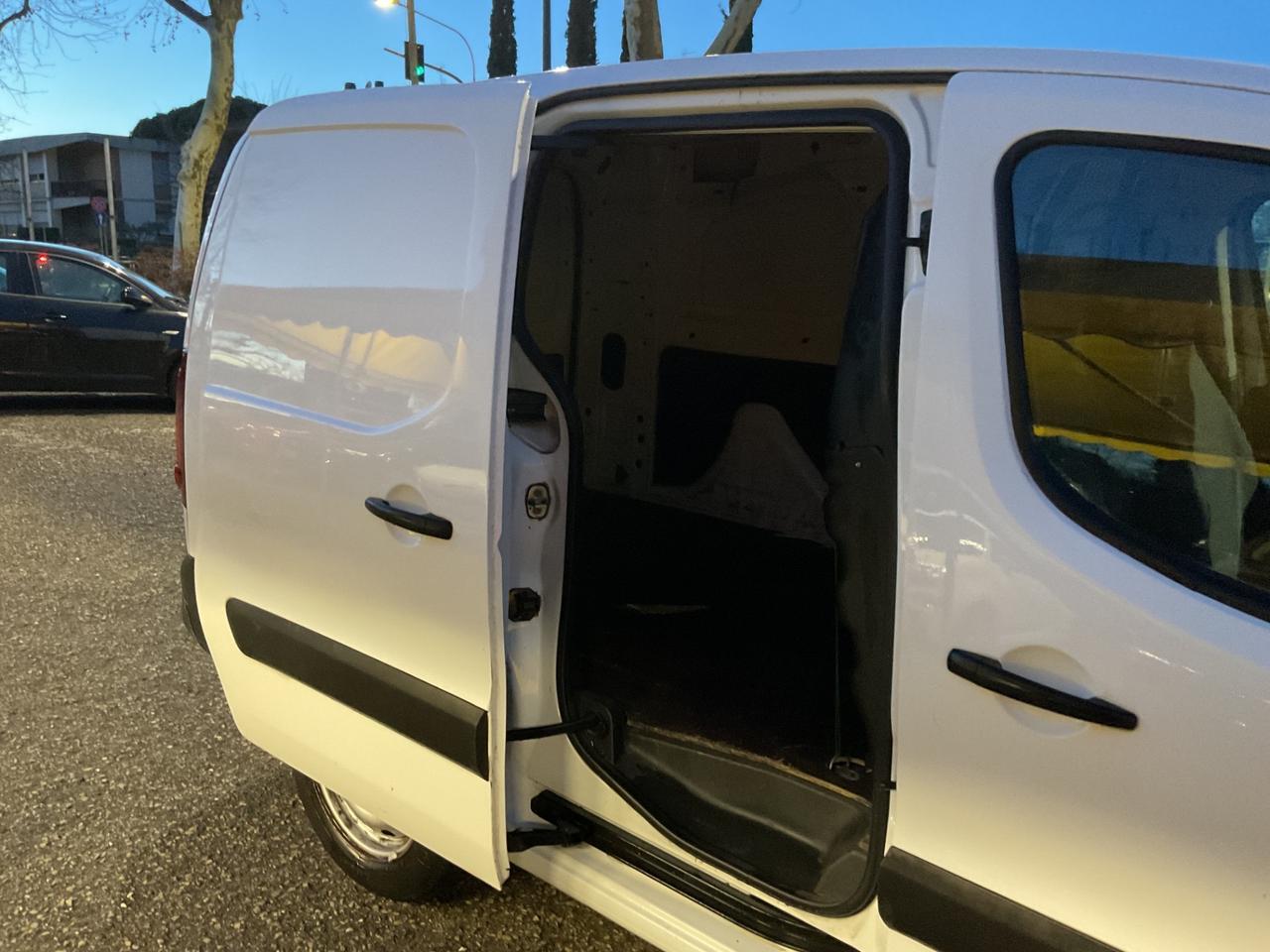 Peugeot Partner BlueHDi Furgone Pro IVA INCLUSA