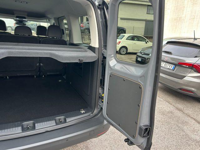 VOLKSWAGEN Caddy 2.0 TDI 102 CV Autocarro Space Maxi