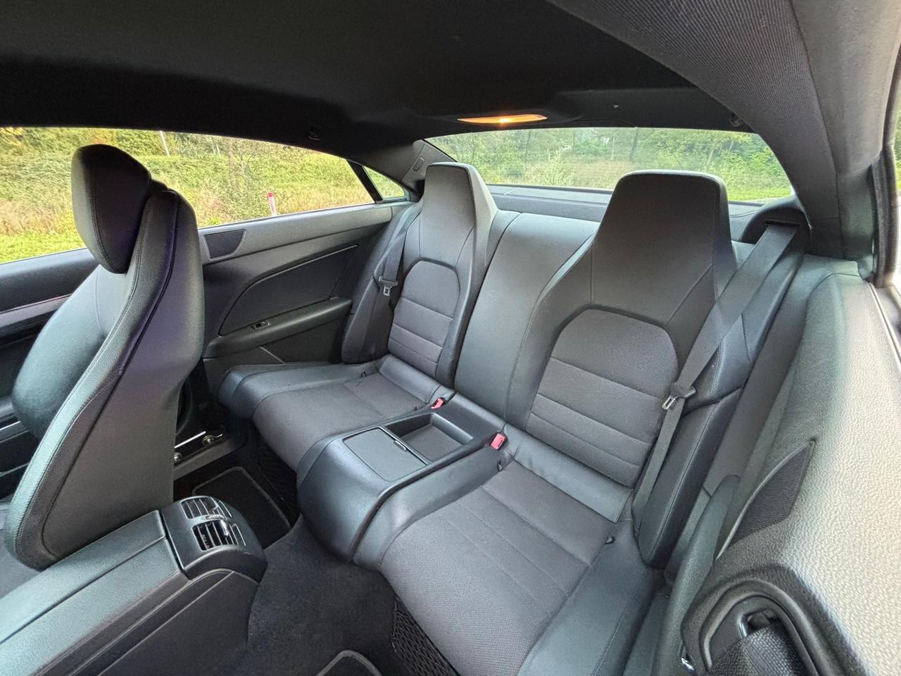 Mercedes-benz E 250 CDI Coupé BlueEFFICIENCY Executive