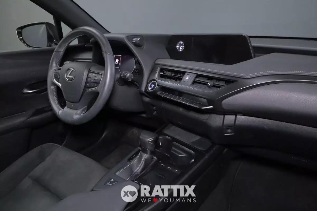 Lexus UX 250h 2.0 Hybrid Executive CVT 4WD