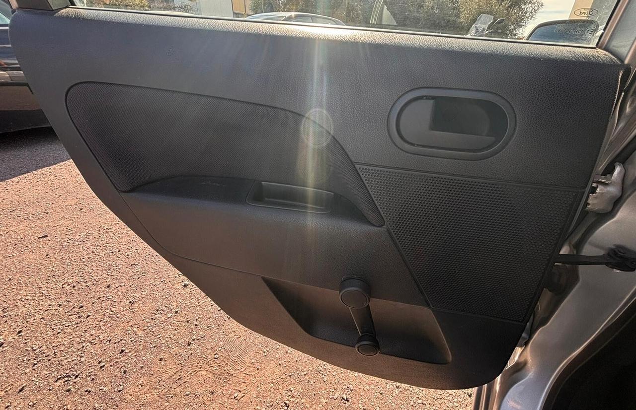 Ford Fiesta 1.4 TDCi 5p. Ghia