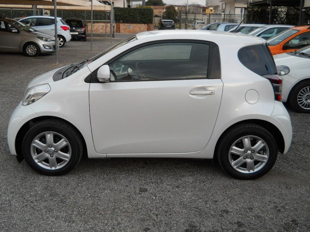Toyota iQ 1.4 DIESEL 66 KW 90 CV 6 MARCE OK NEO PATENTATI